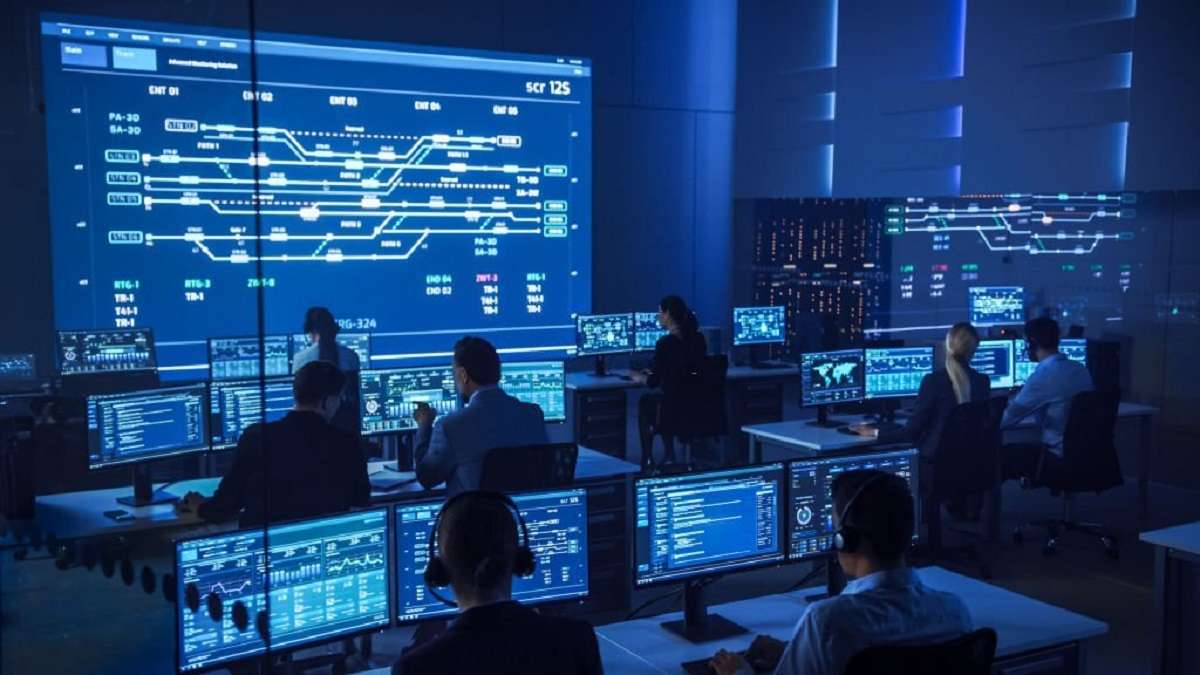 Security Control Room: Improving Safety and Monitoring